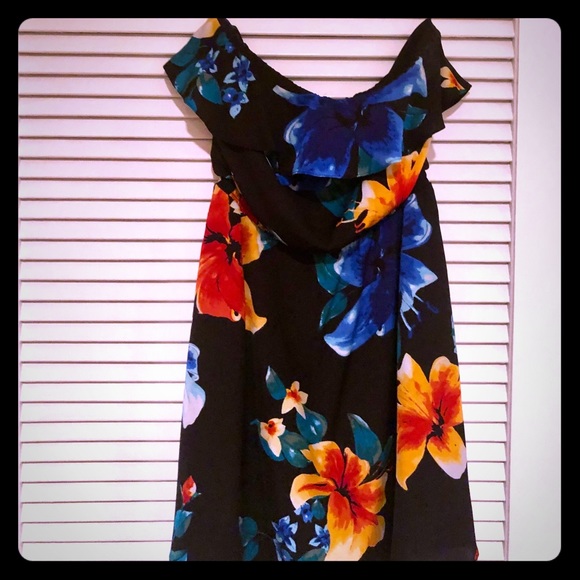 Strapless dress, Ruffles, Flowers, Pockets -love!! - Picture 1 of 6